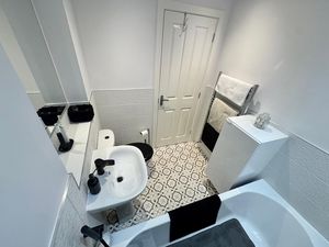 Photo 9- click for photo gallery